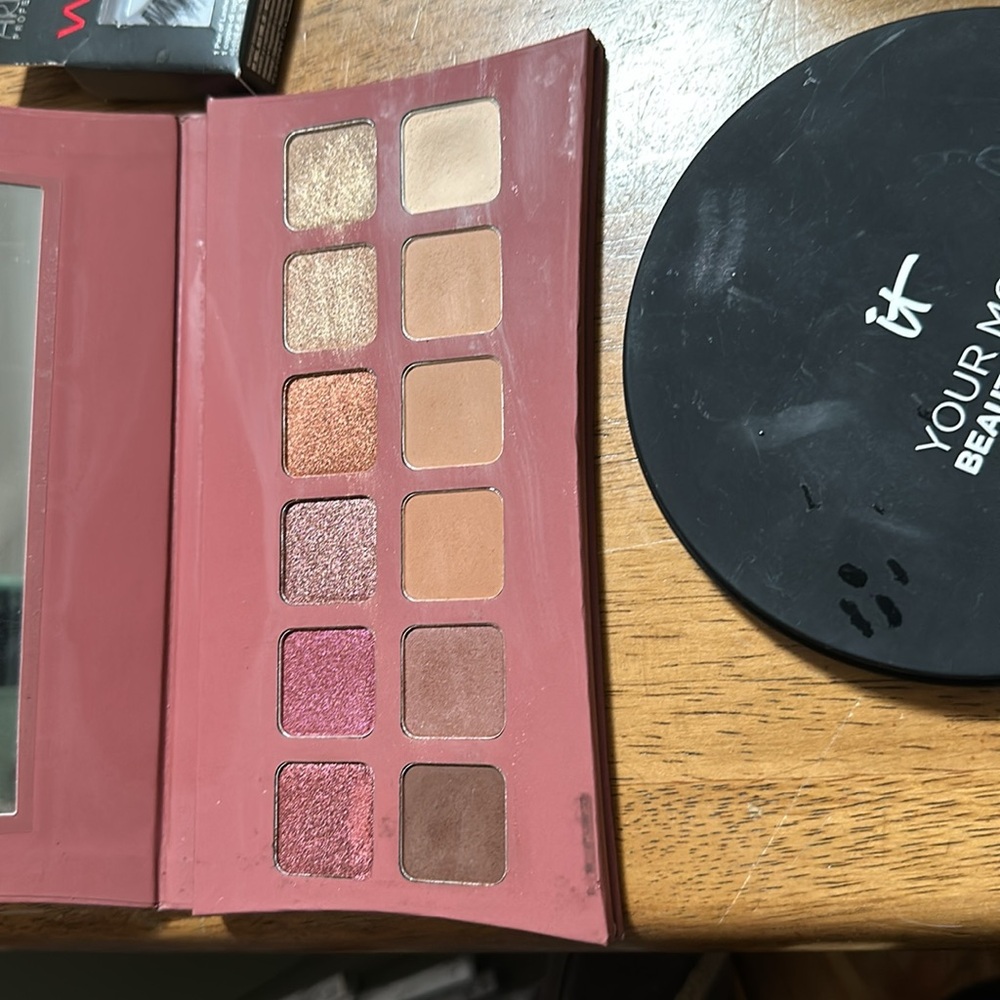 Makeup bundle - Picture 3 of 5
